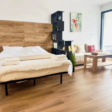 Techirstay Apartment *